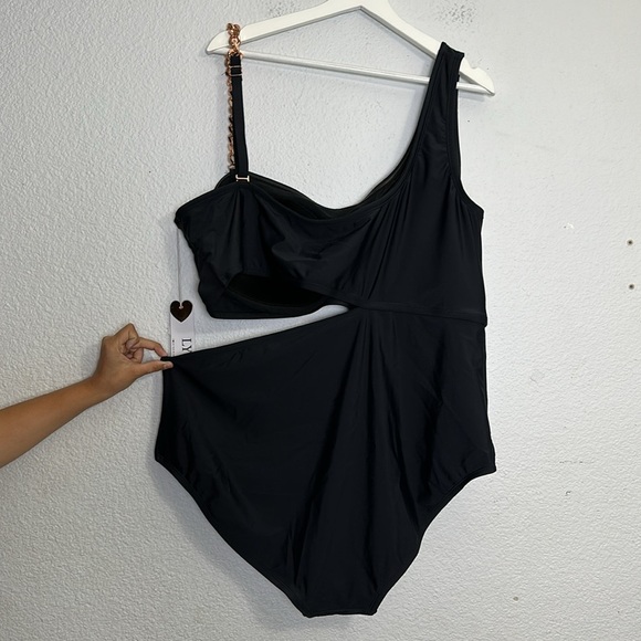 Lysa Swimwear UPF 50+ Black Curvy Plus Size Swimsuit Womens Size 3X NWT - Picture 3 of 11